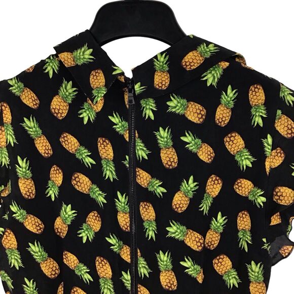 Alice + Olivia Shay Ruffle Skort Romper in Pineapple Black Size 6 - Picture 7 of 9